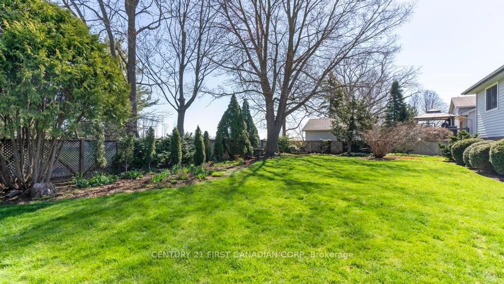 2344 BENTIM Road photo 31