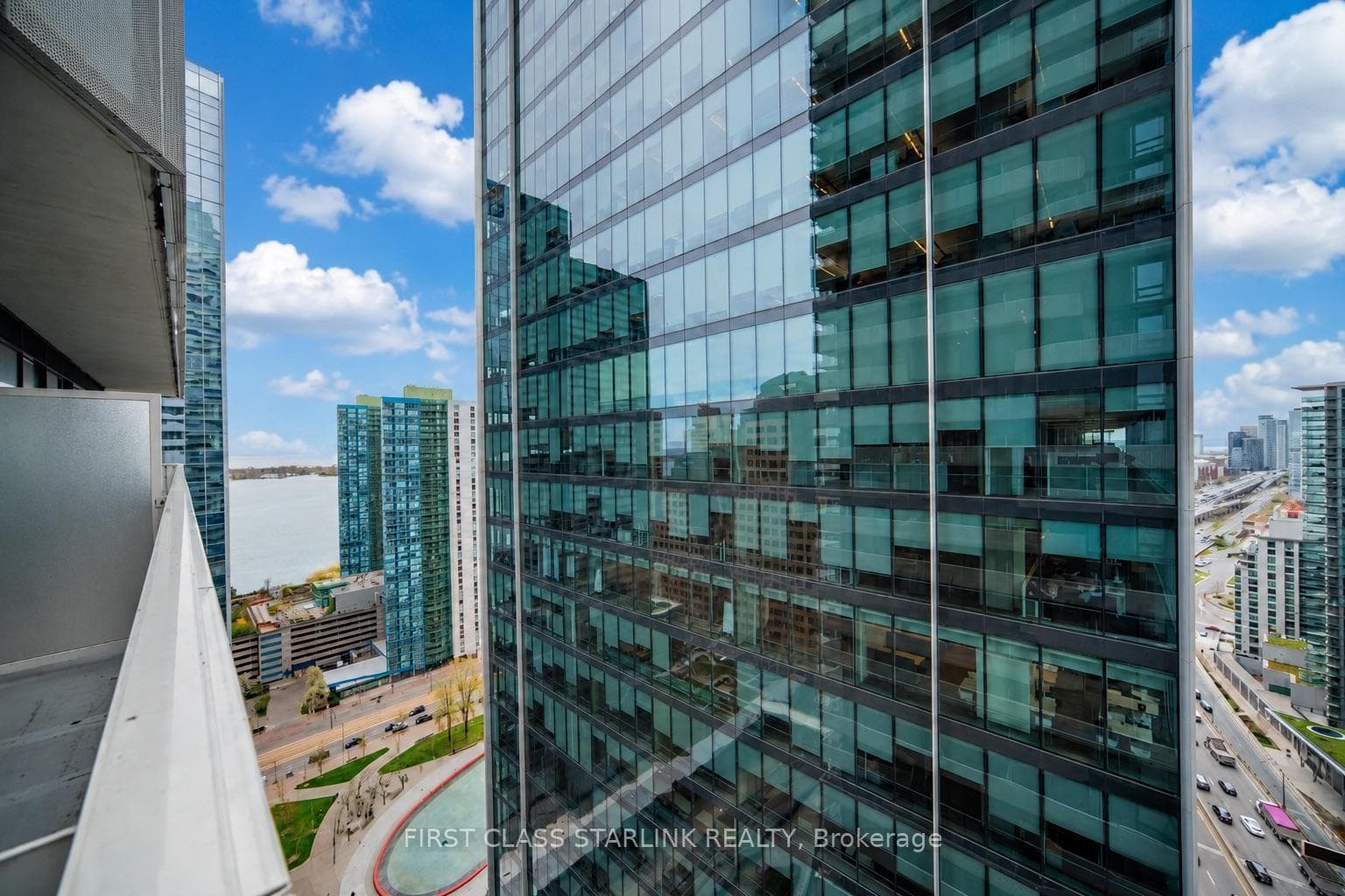 100 Harbour Street Unit 2801 photo 39
