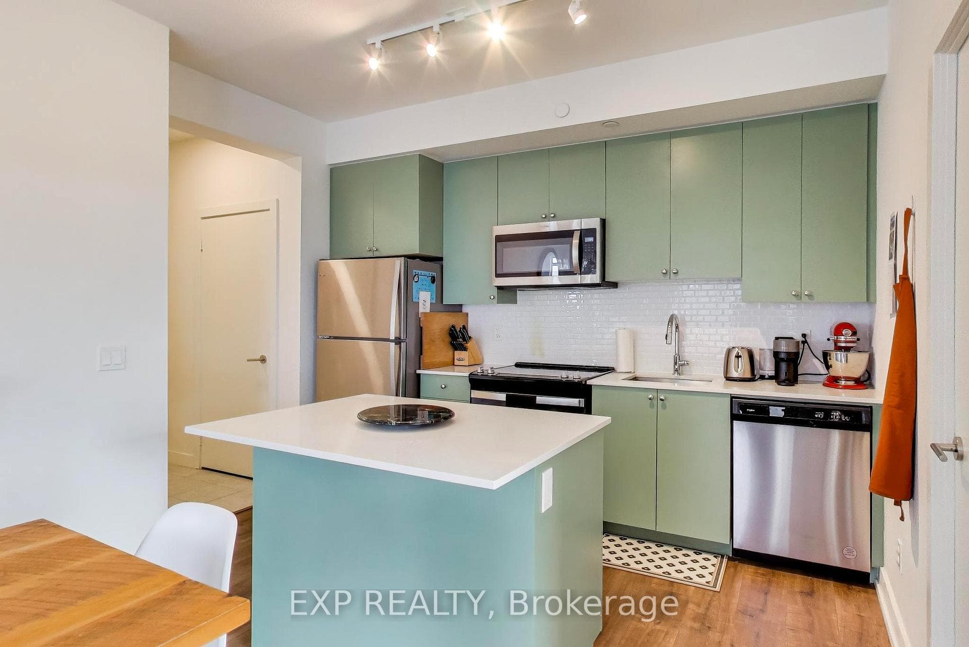 10 Wilby Crescent Unit 1106 photo 15