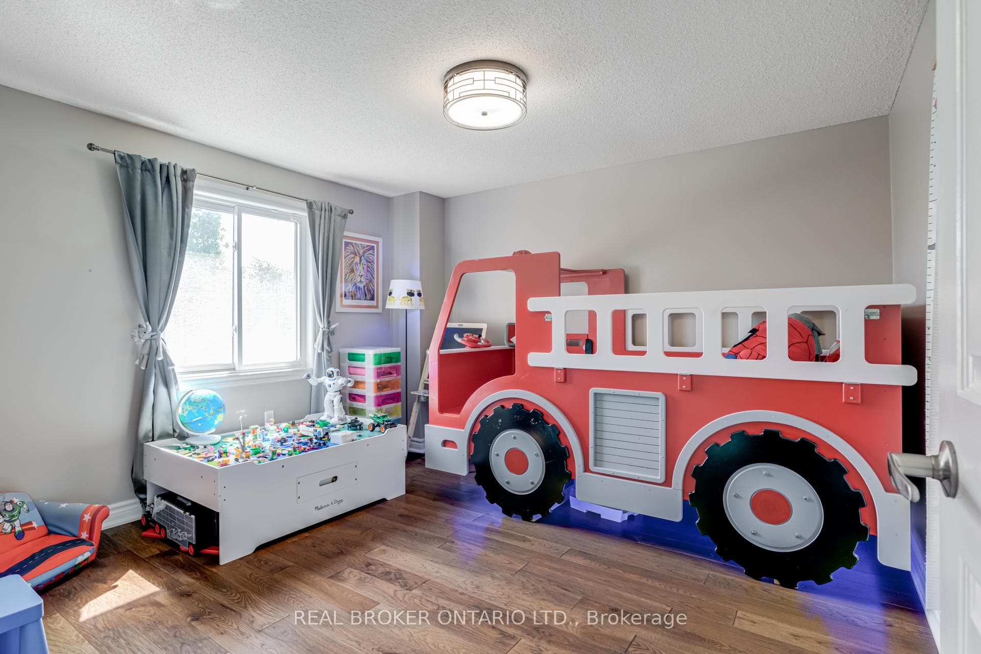 2054 Pelee Boulevard photo 22
