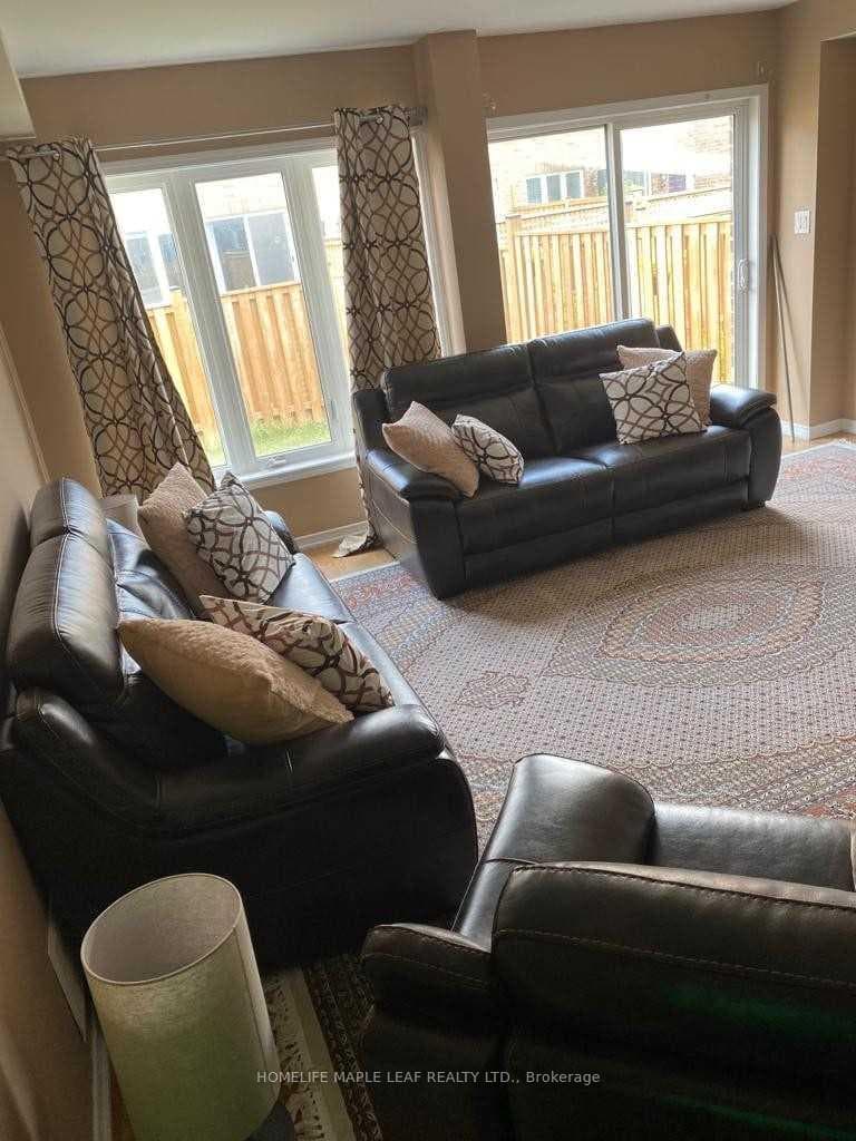 9 Hoover Road photo 3