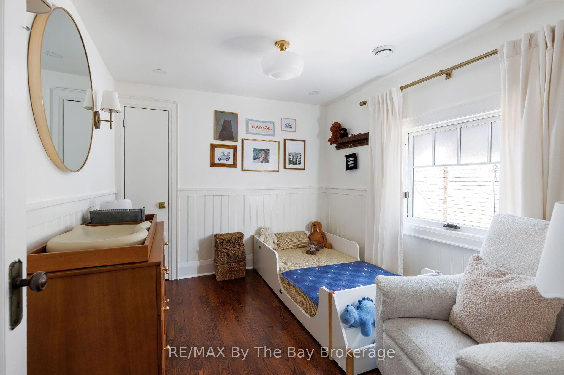 44 Rambert Crescent photo 36