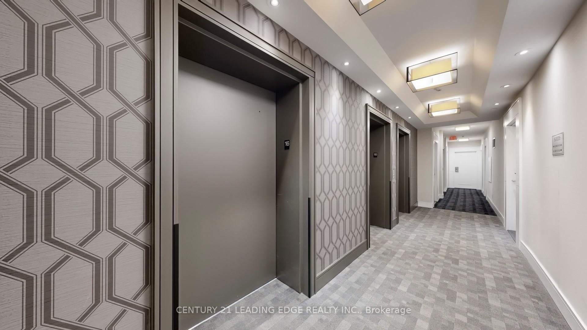9205 Yonge Street Unit 1611 photo 9