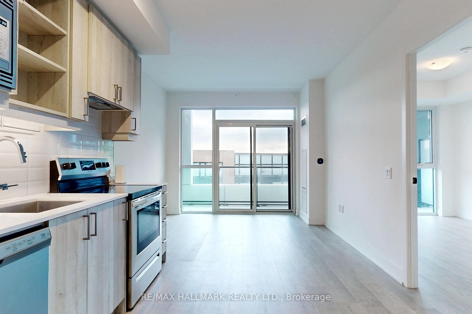 60 George Butchart Drive Unit 409 photo 7