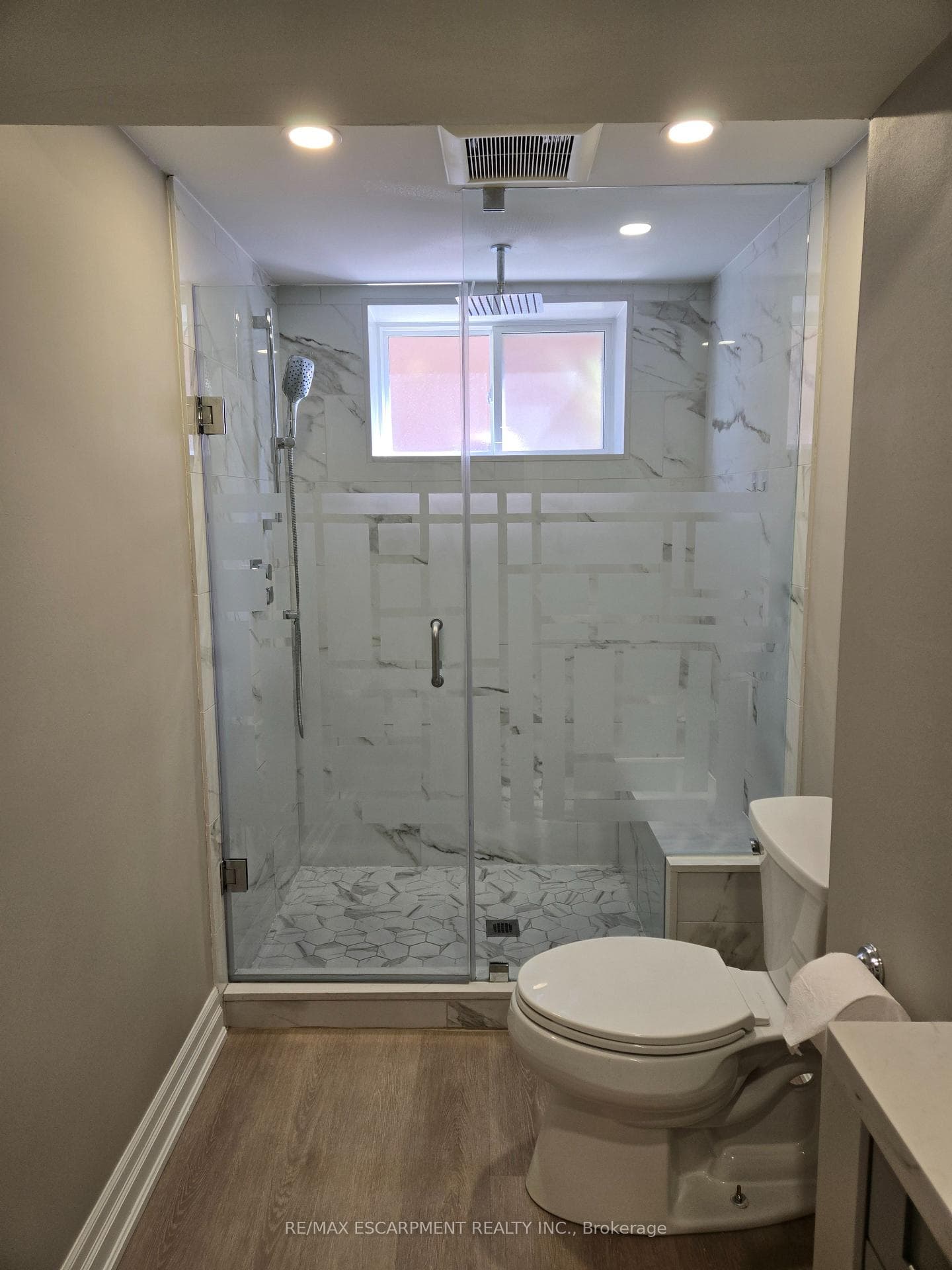 60 Nugent Drive photo 16