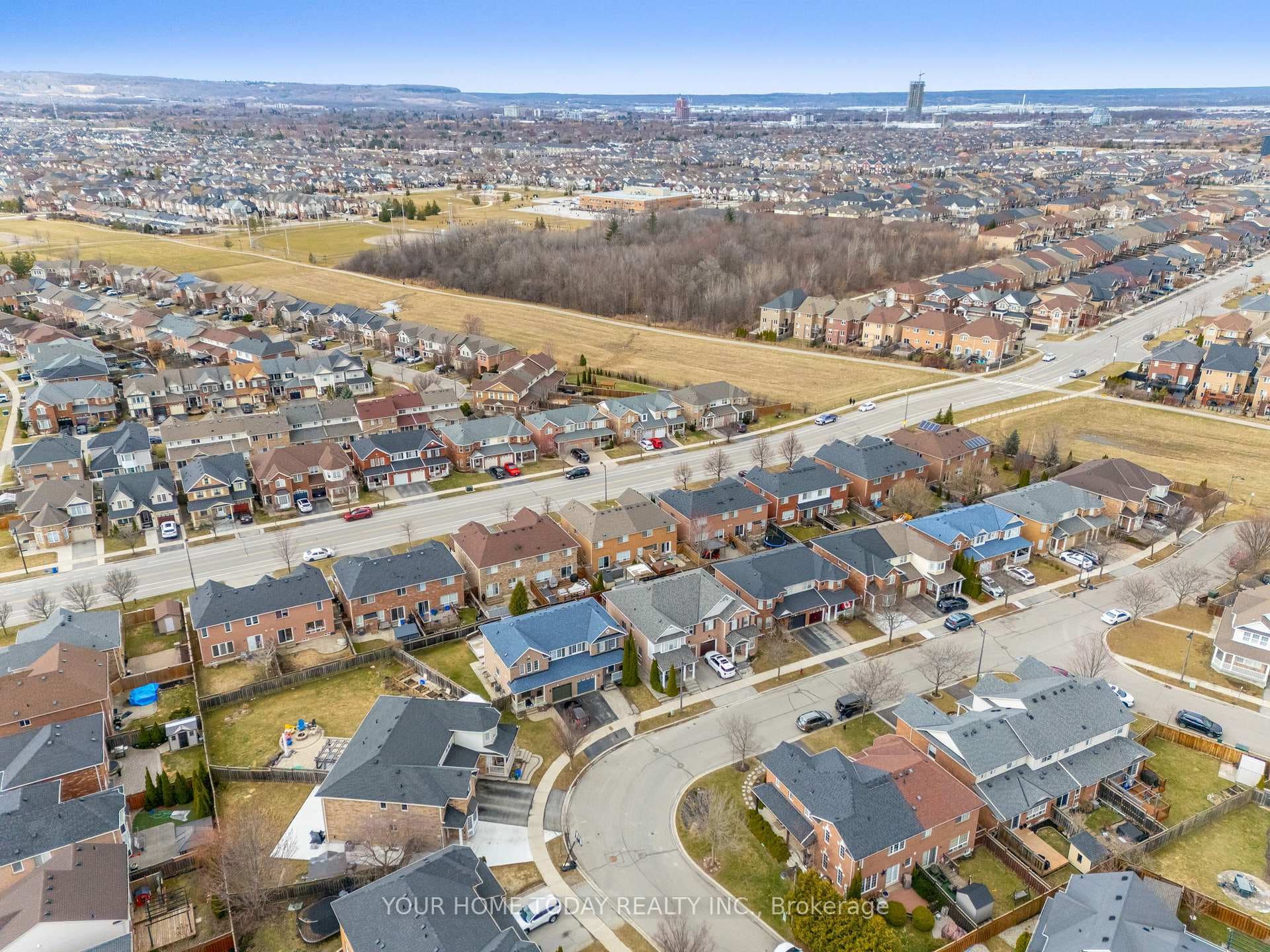 828 Gazley Circle photo 40