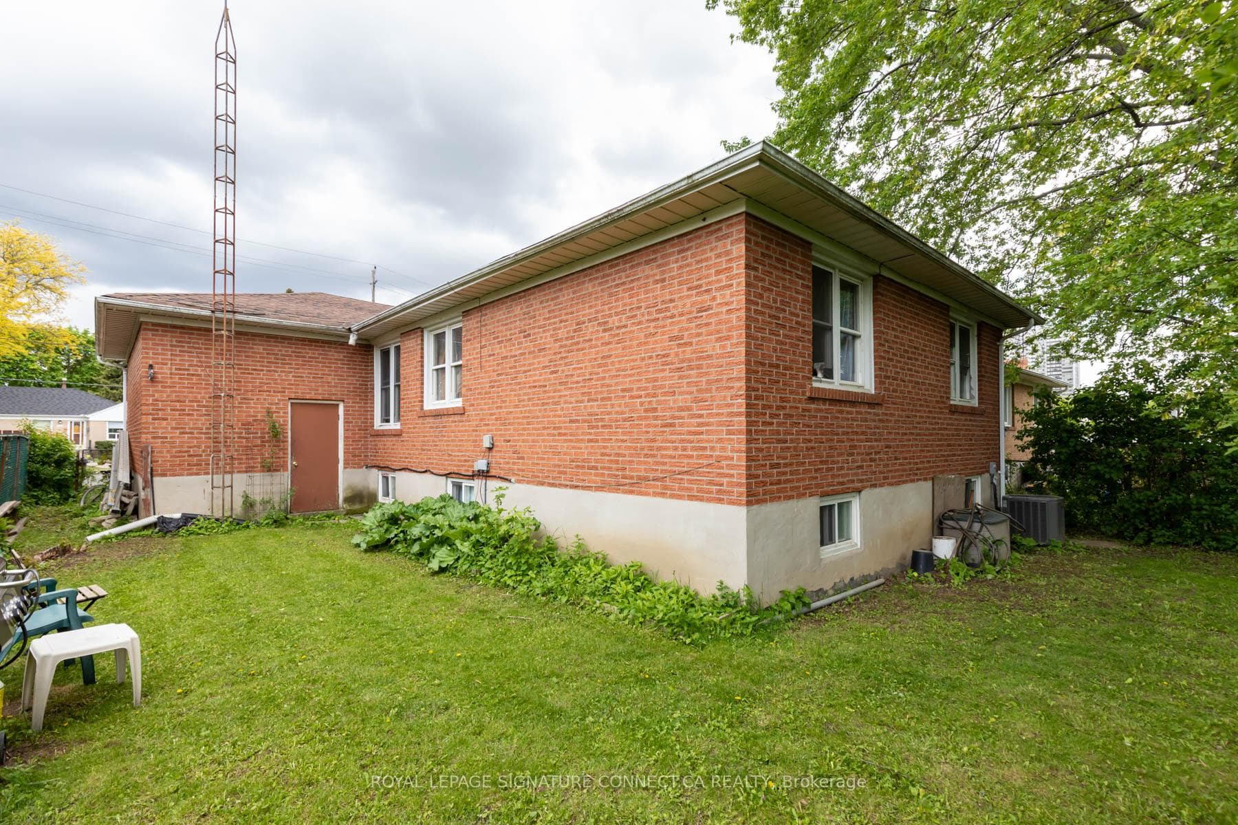 484 Drewry Avenue photo 19