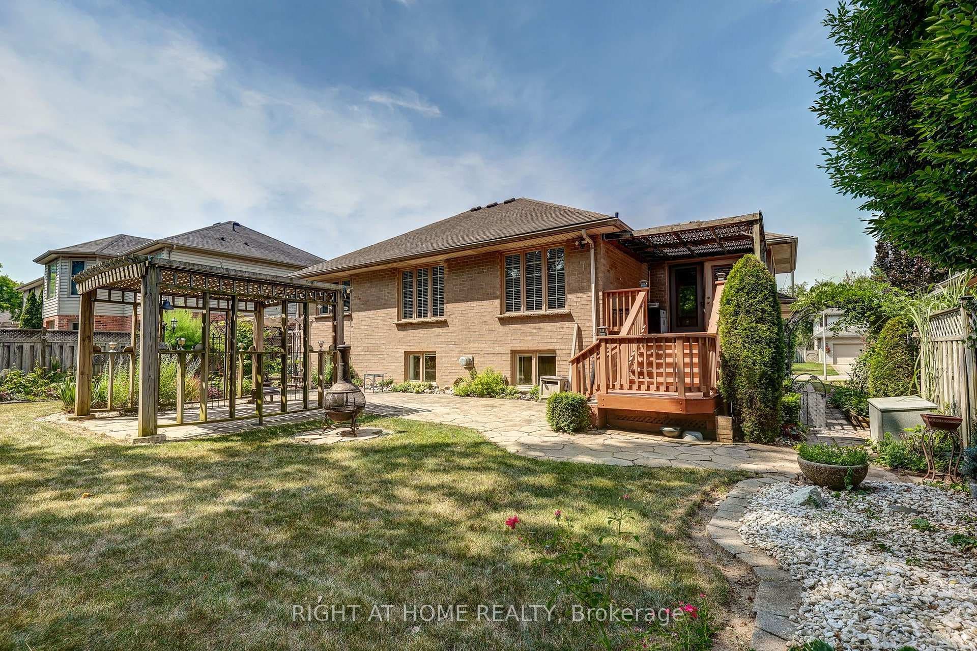 273 Whisperwood Avenue photo 38