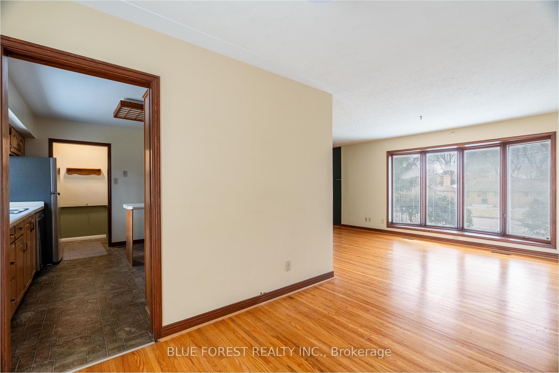 499 Palmtree Avenue photo 14