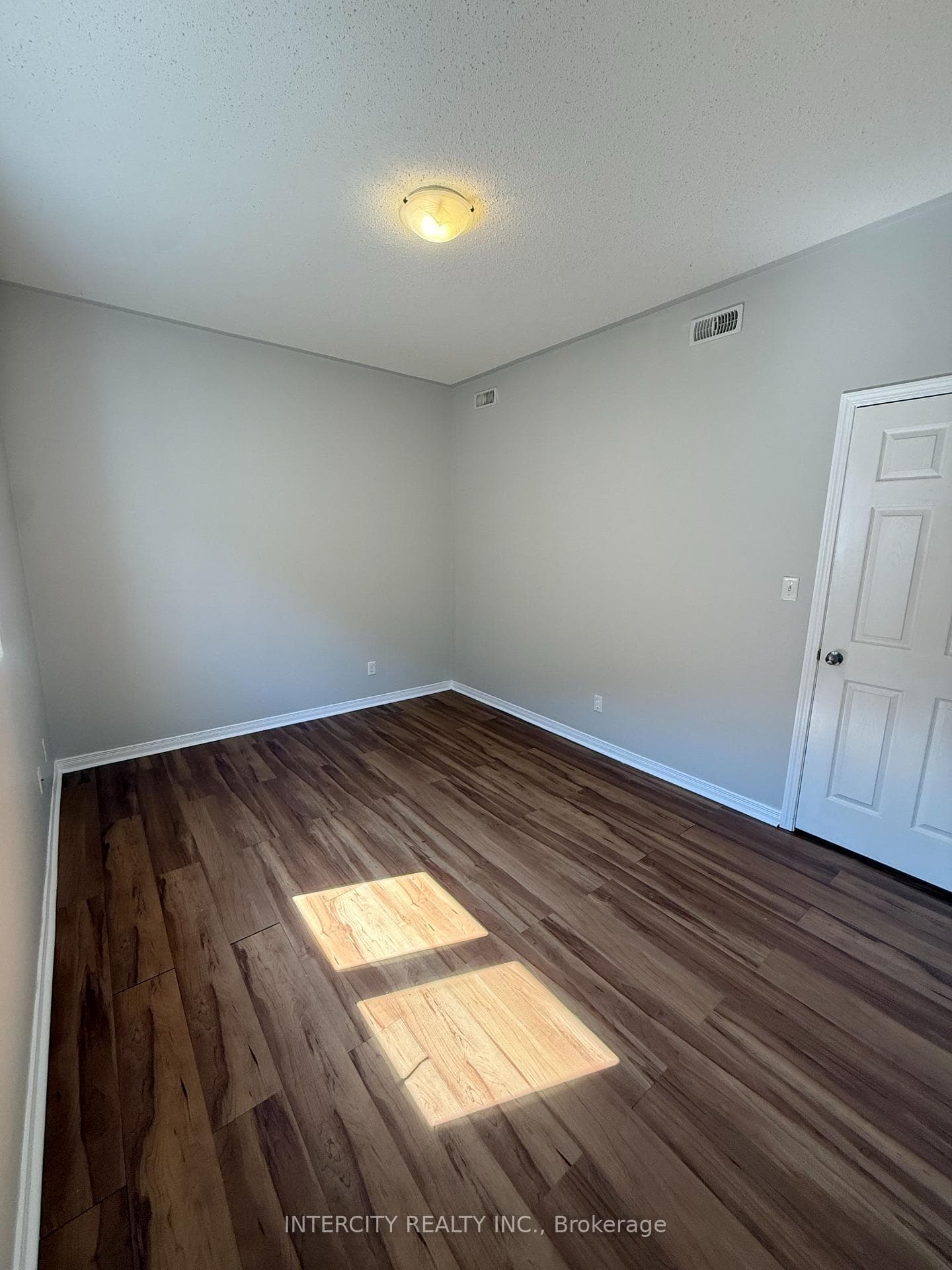 410 Queen Street Unit 12A photo 13