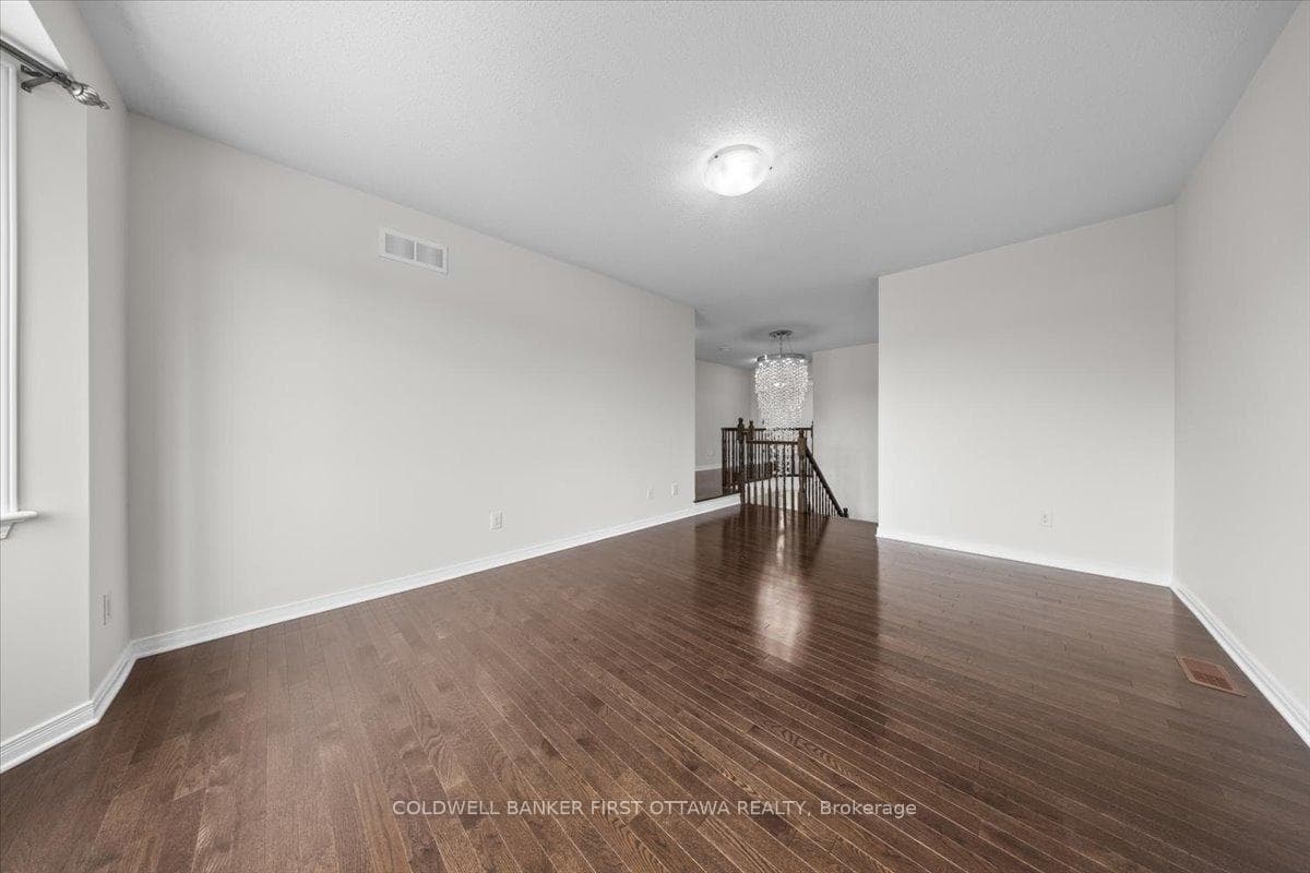 118 Culloden Crescent photo 18