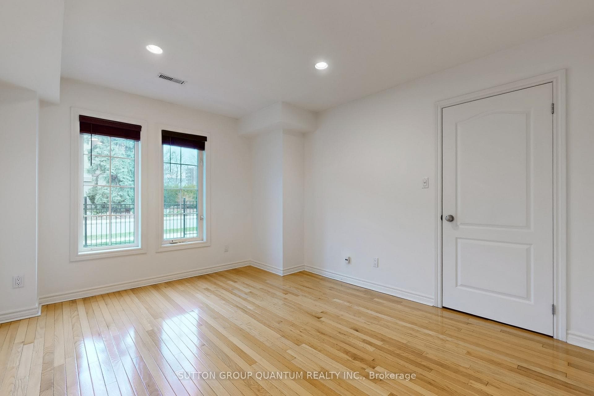 132 John Street photo 5