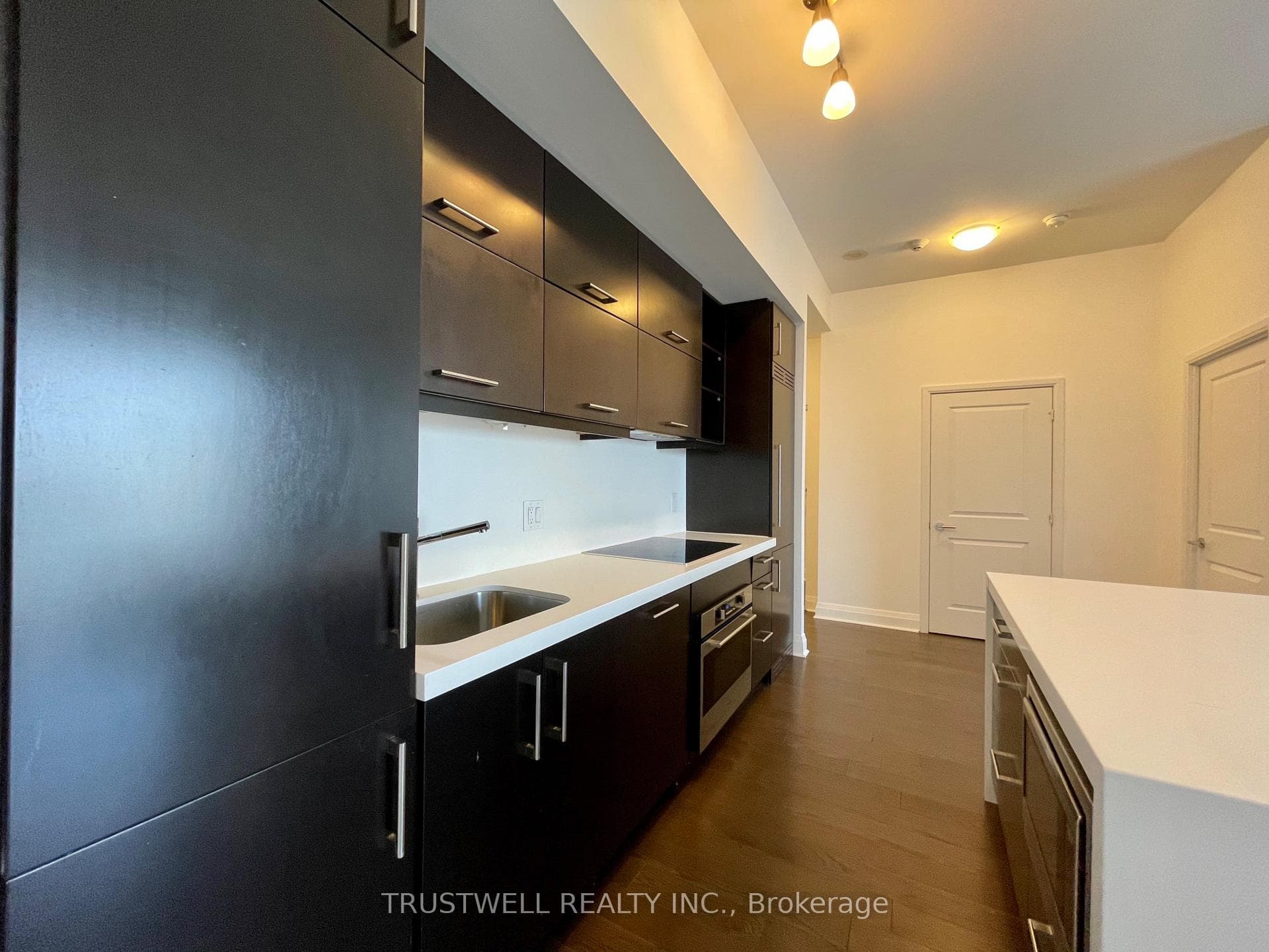 1080 Bay Street Unit 4909 photo 8