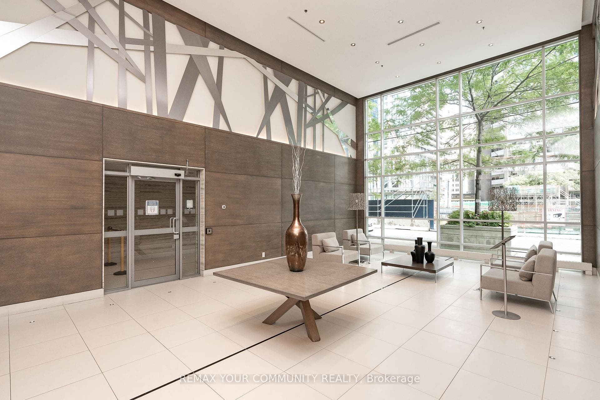 Lobby 1
