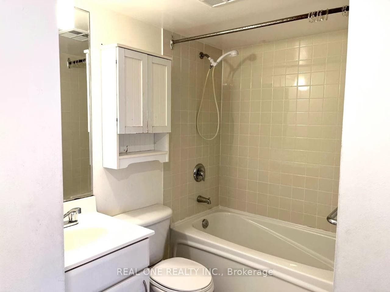 38 Lee Centre Drive Unit 1702 photo 10