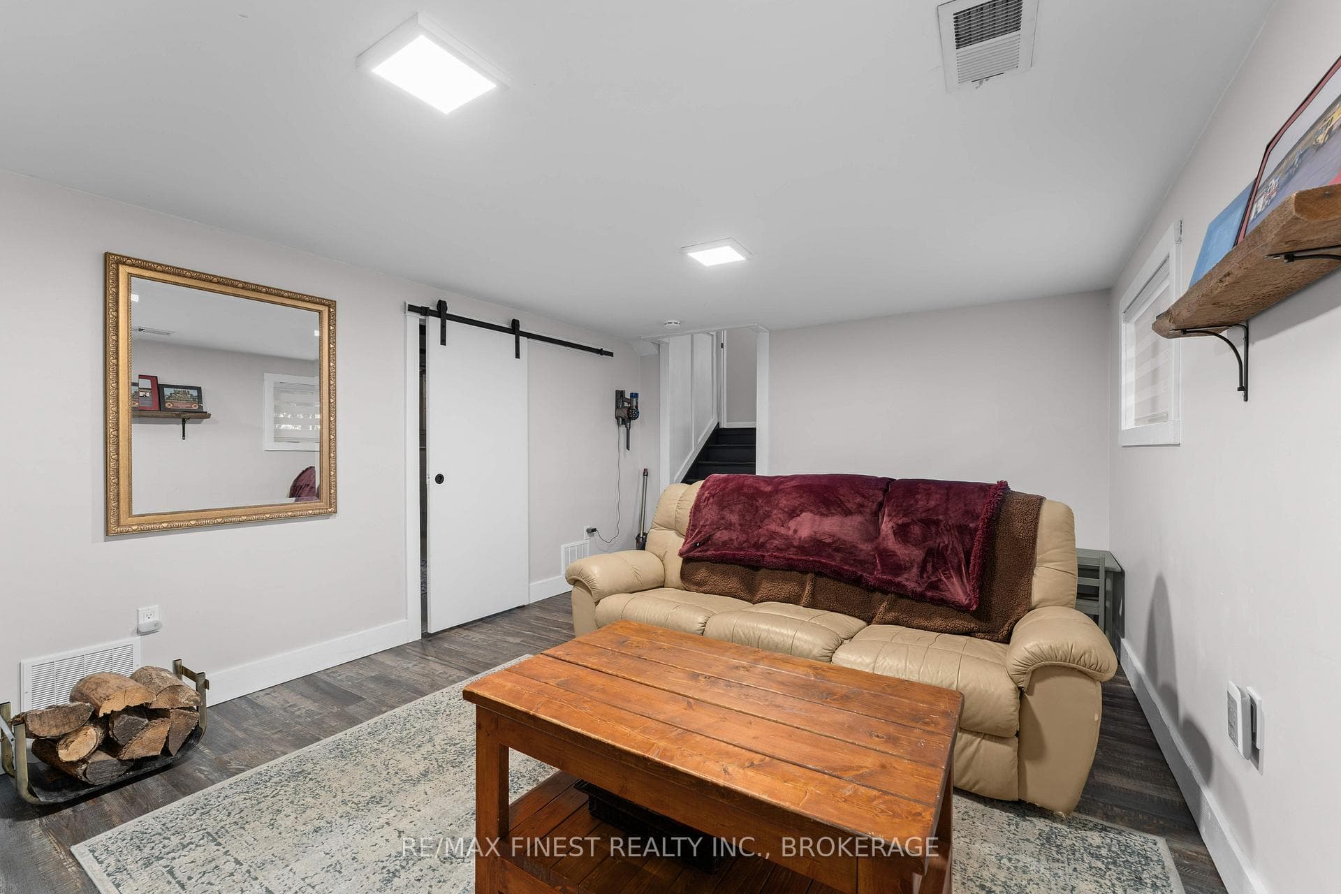 6028 McMahon Drive photo 29