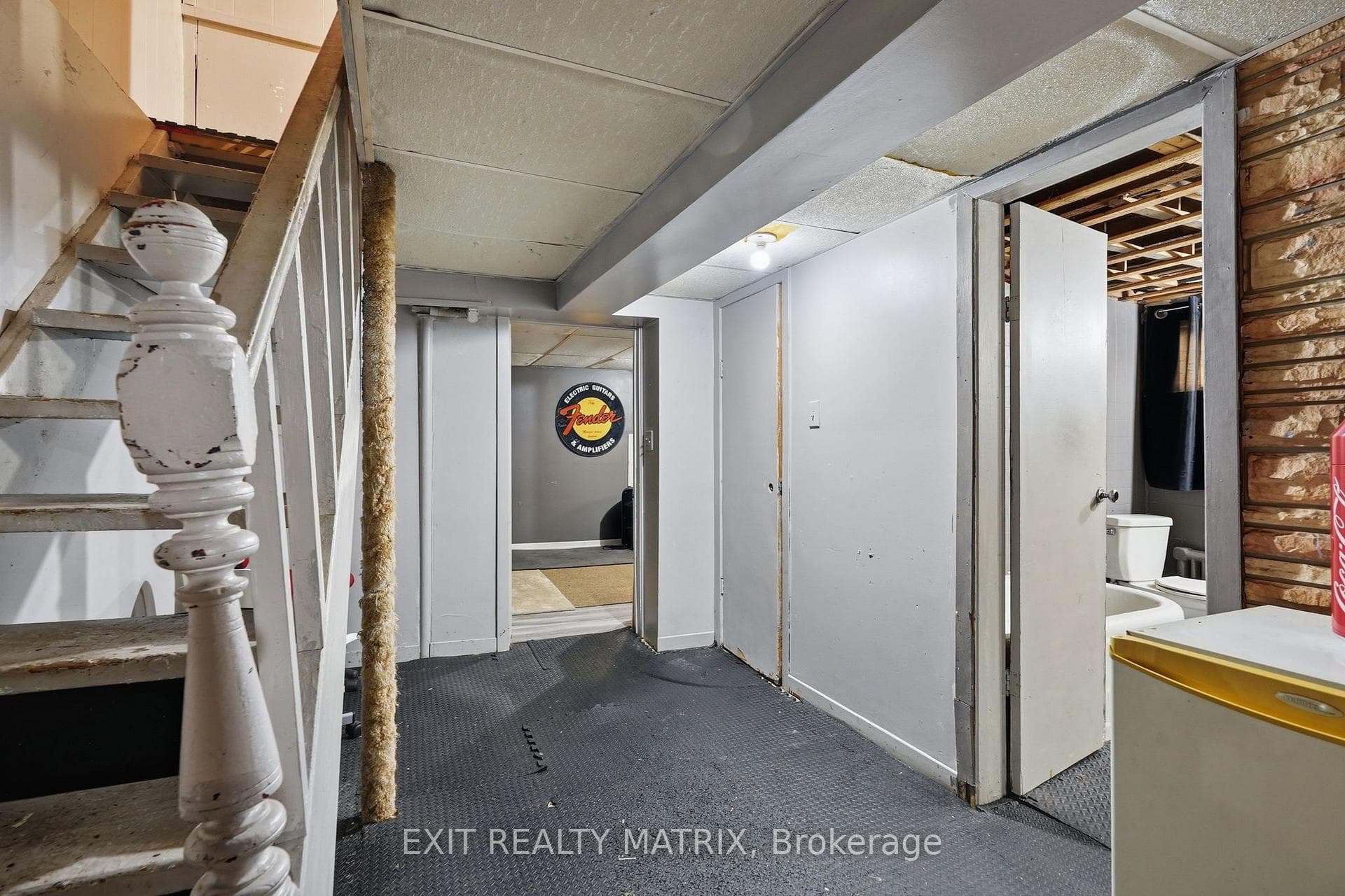 281 Higginson Street photo 16
