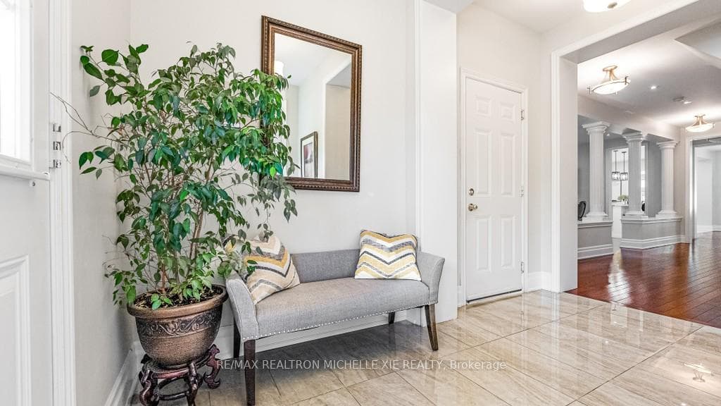 34 Kentview Crescent photo 4