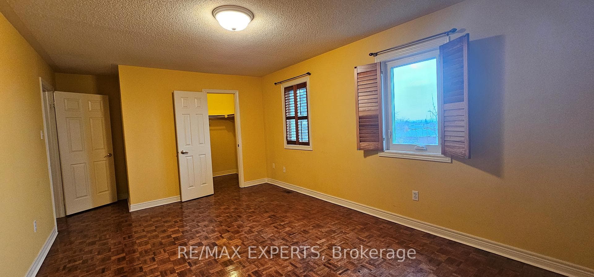 221 Matthew Drive photo 13