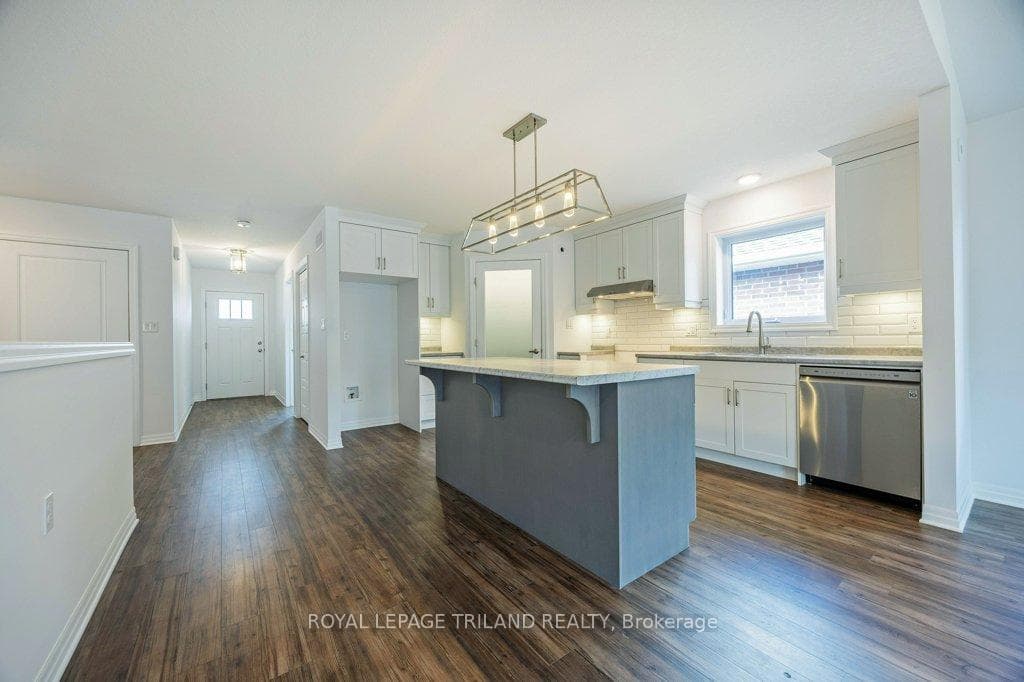 44 Foxtail Lane photo 10