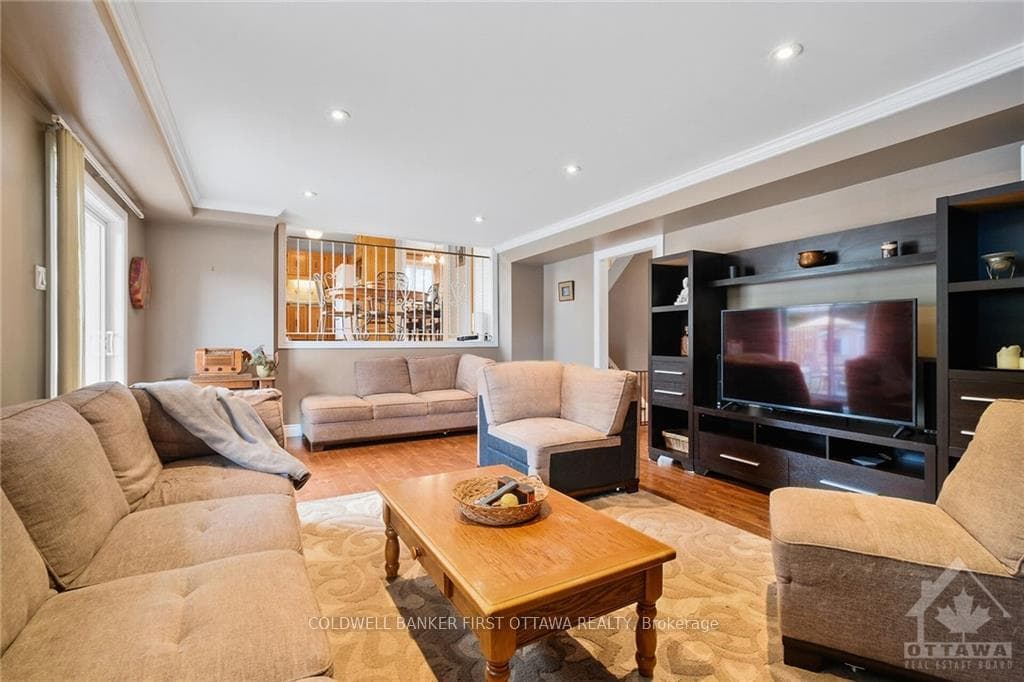 1419 MAXIME Street photo 11