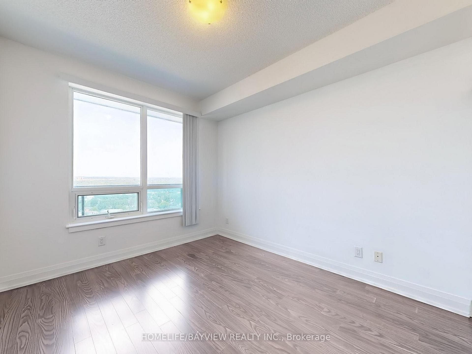 7167 Yonge Street Unit 1212 photo 25
