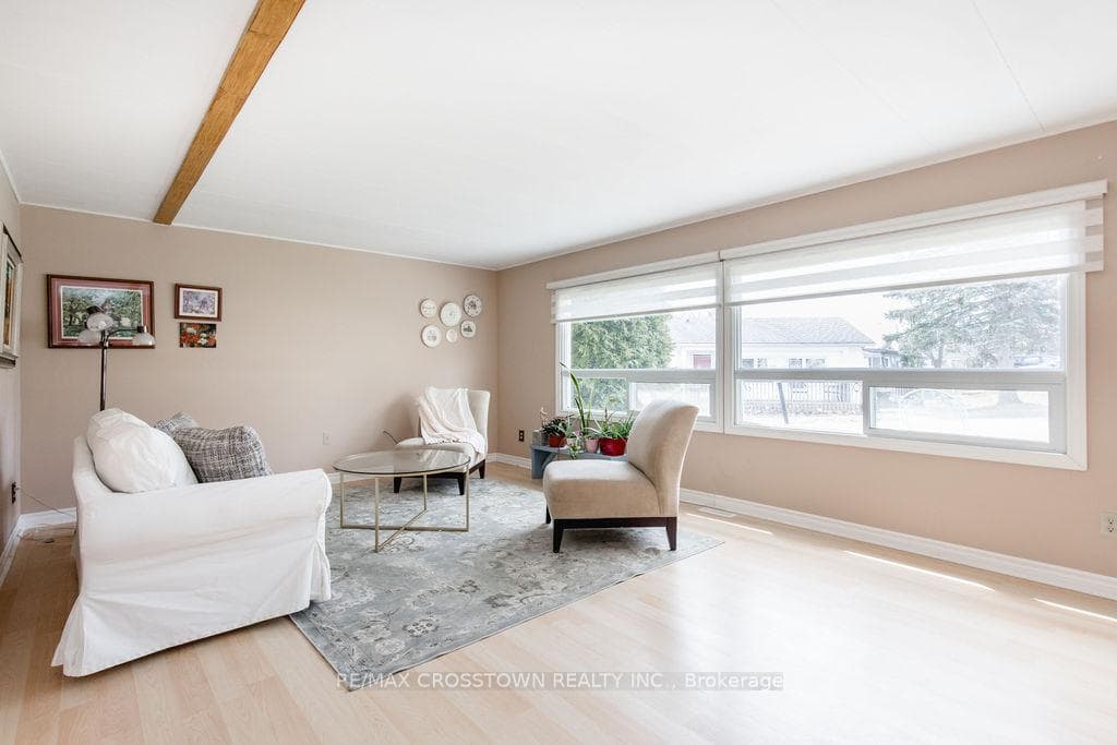 38 Mimosa Drive photo 6