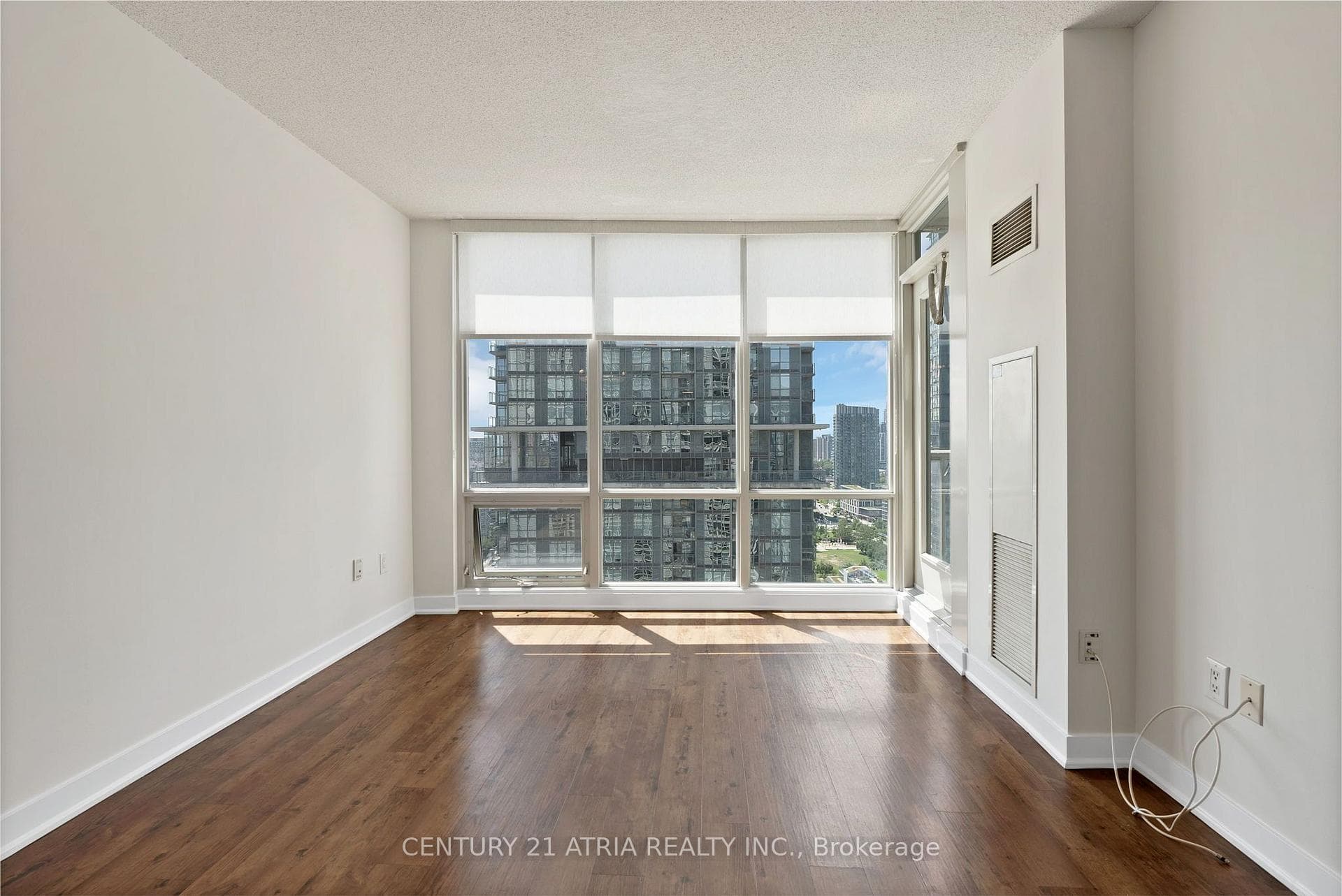 35 Mariner Terrace Unit 2702 photo 26