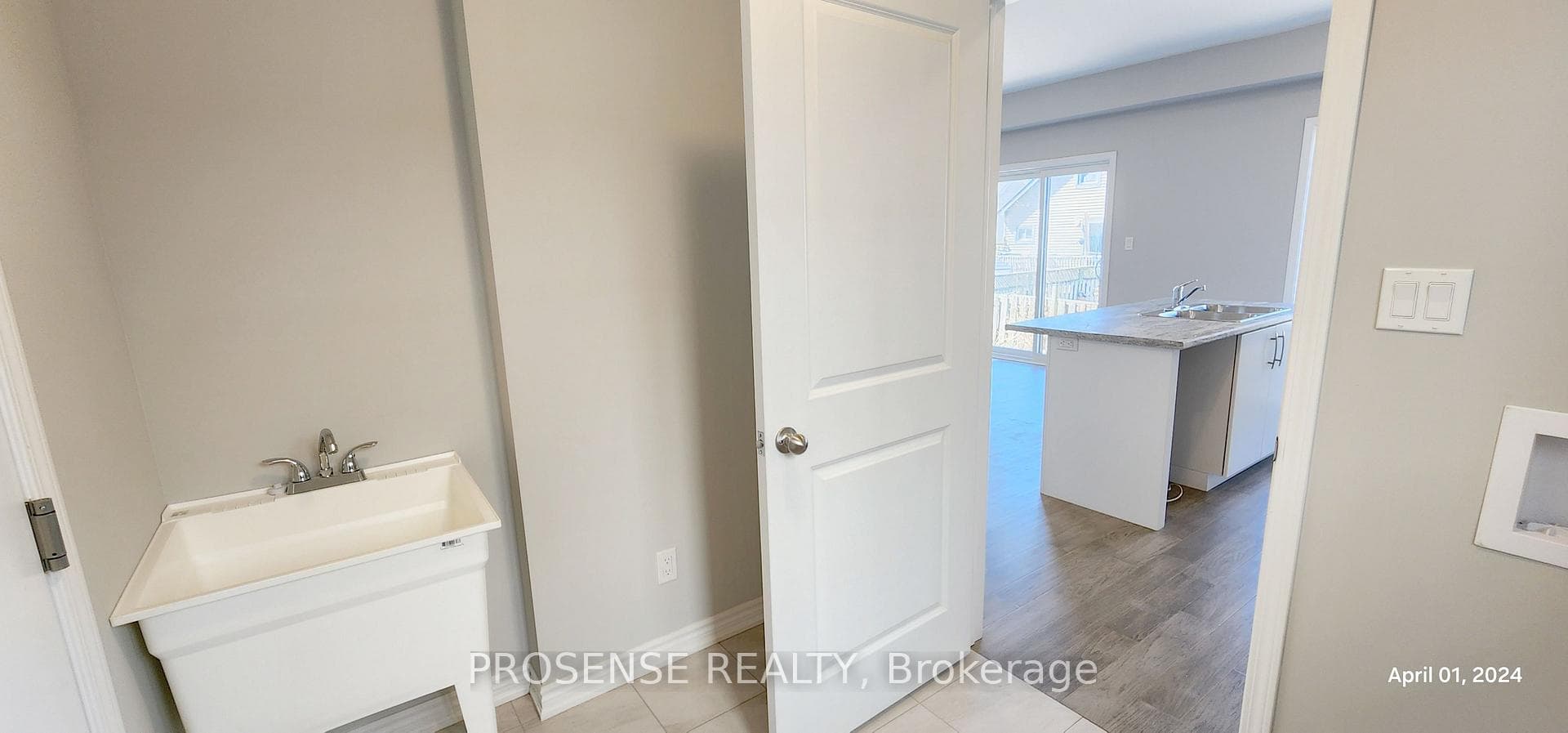 209 PILKINGTON Street photo 23
