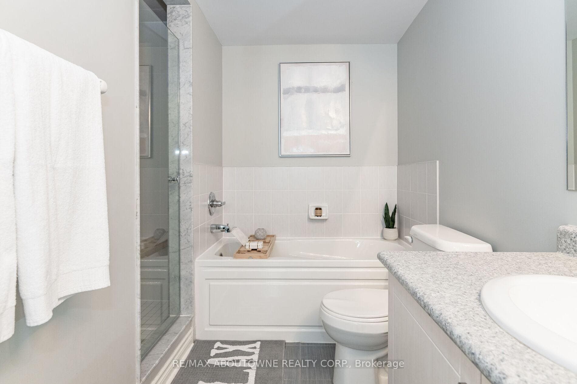 2420 Baronwood Drive Unit 4-01 photo 27