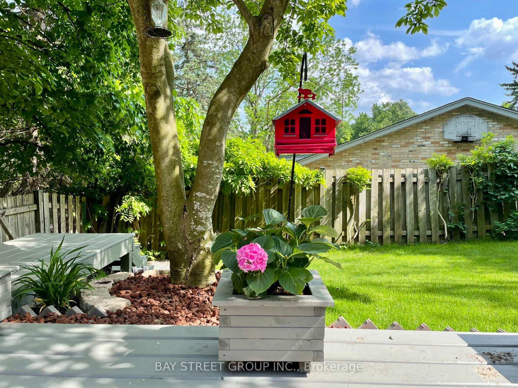 1653 Hillside Drive photo 13