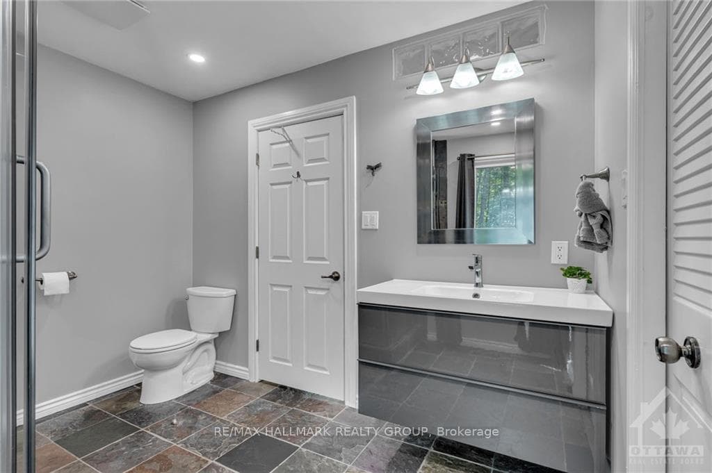 133 PINERIDGE Road photo 20