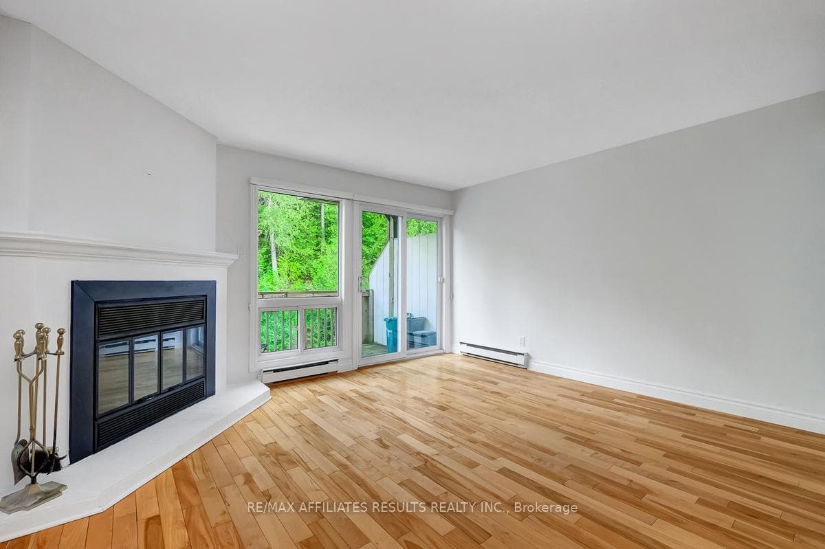 6549 Bilberry Drive Unit 6549B photo 9
