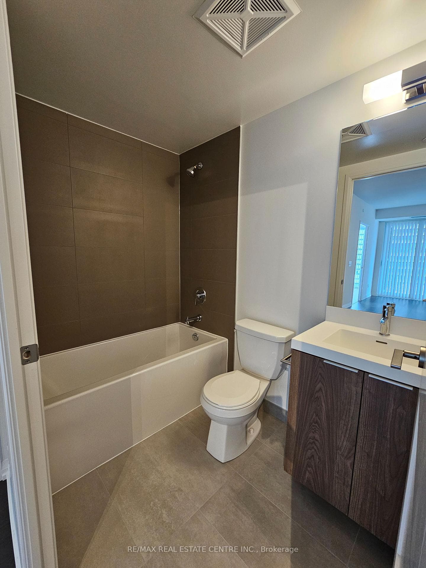 28 Widmer Street Unit 2823 photo 11