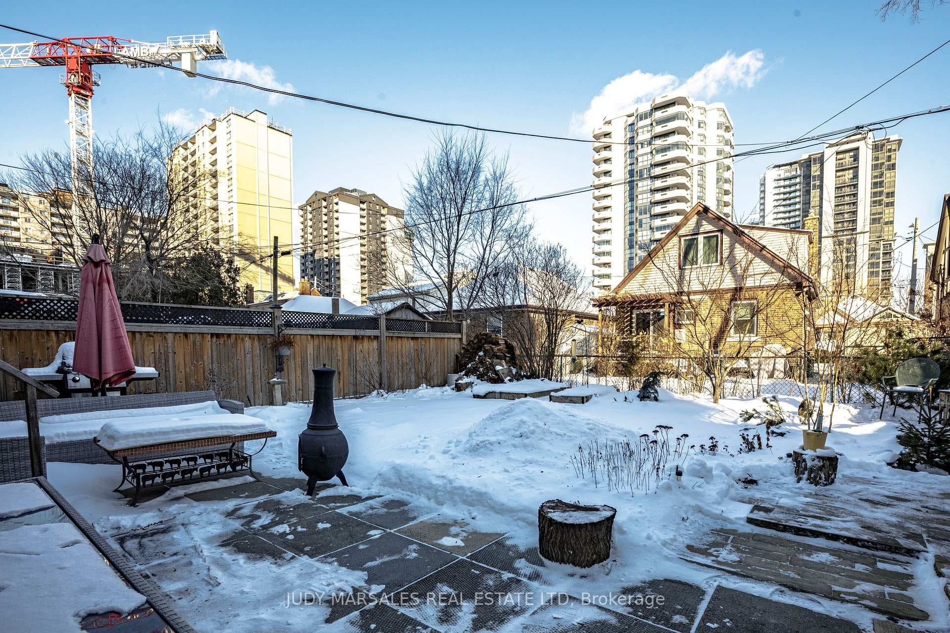 136 Hunter Street photo 32