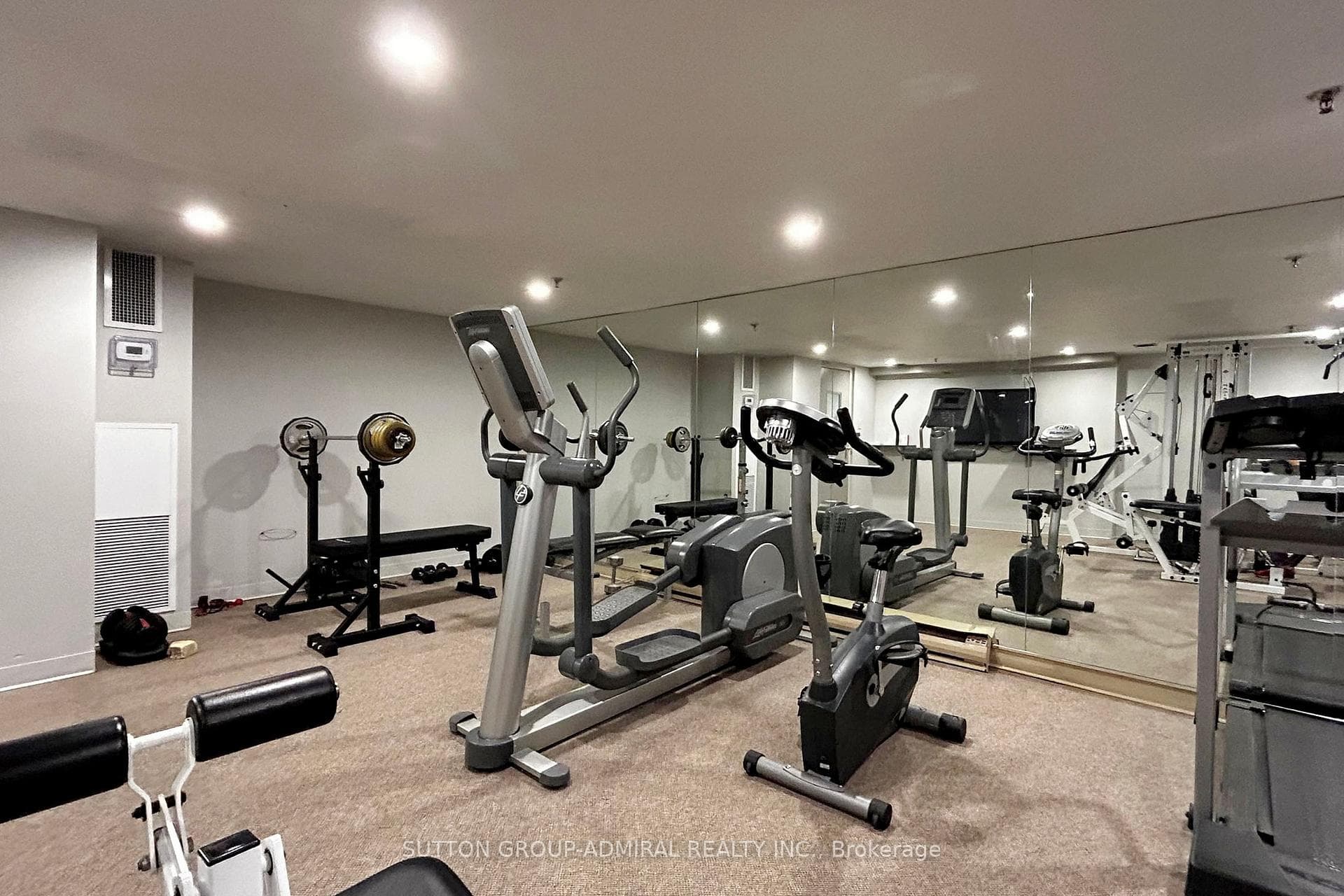 7451 Yonge Street Unit 401 photo 34