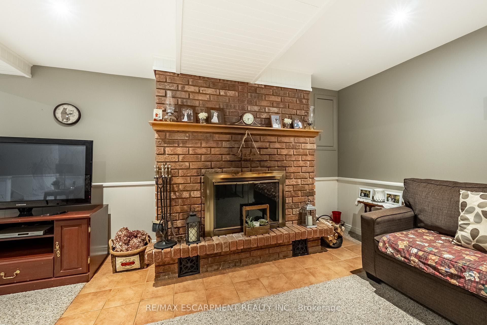 152 Guildwood Drive photo 23