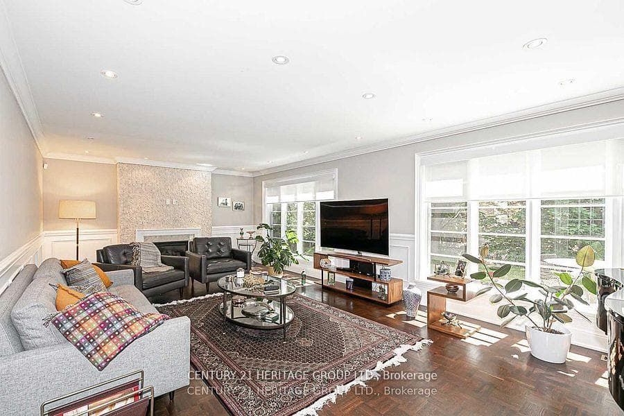 183 Lord Seaton Road photo 3