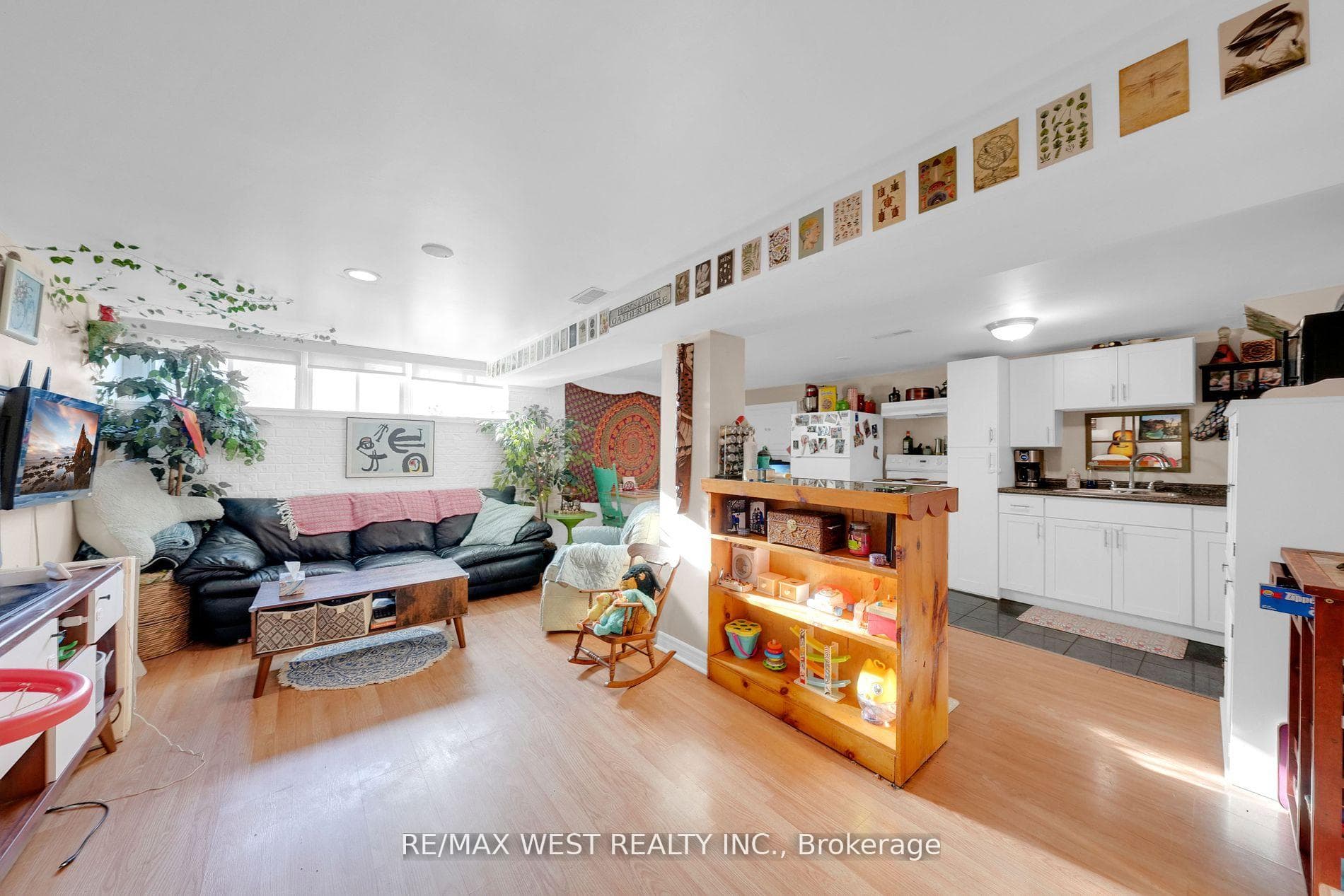 69 Harrison Drive photo 27
