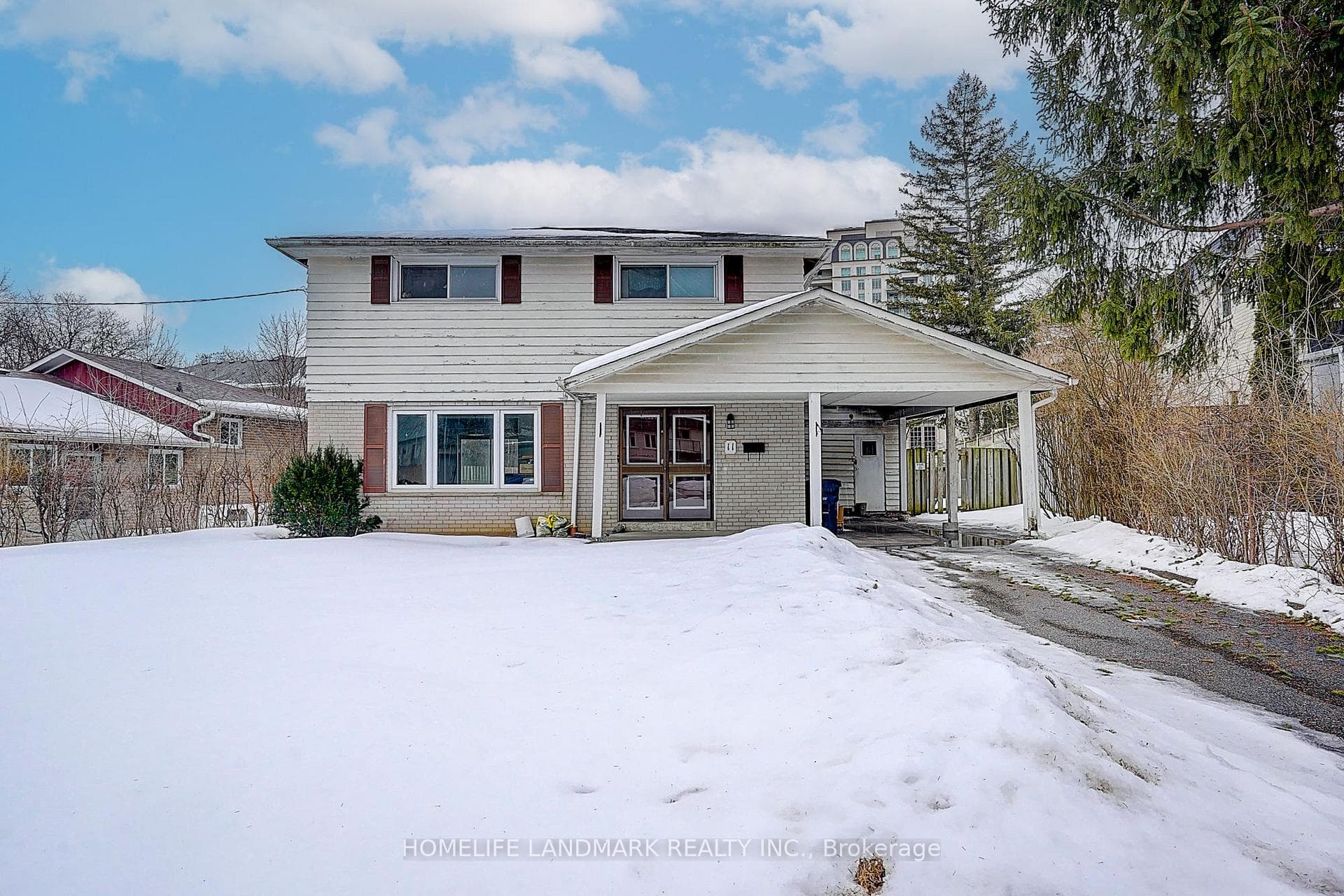 11 Ennismore Place photo 2