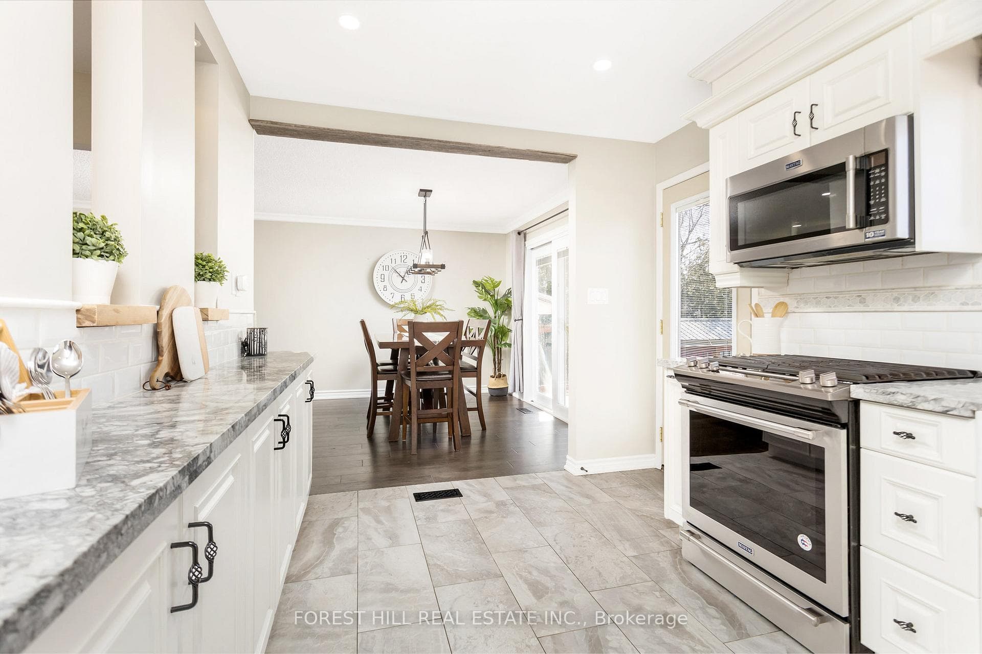 1209 Valens Road photo 13