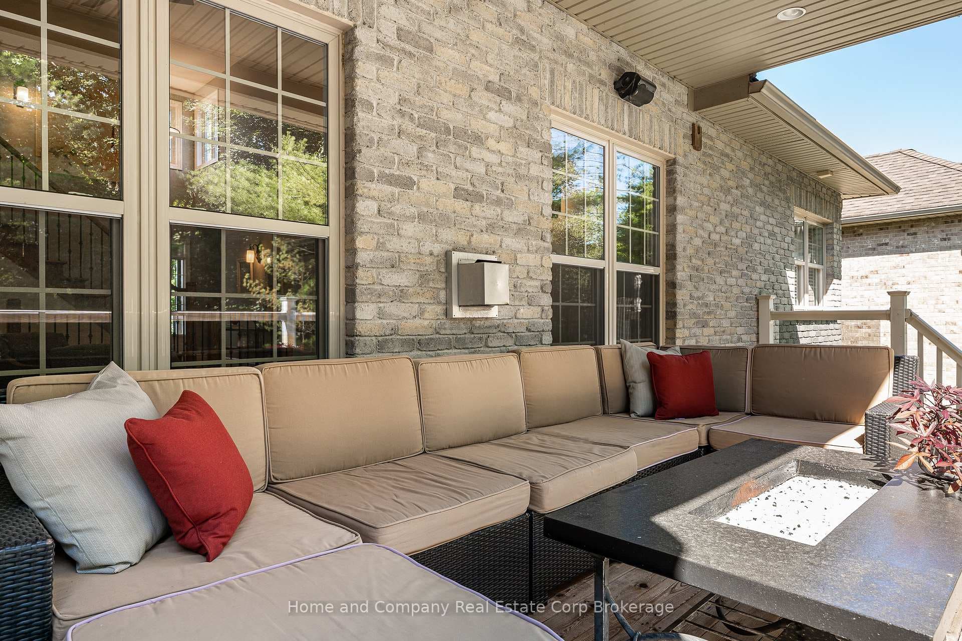 65 Sir Adam Beck Road photo 23