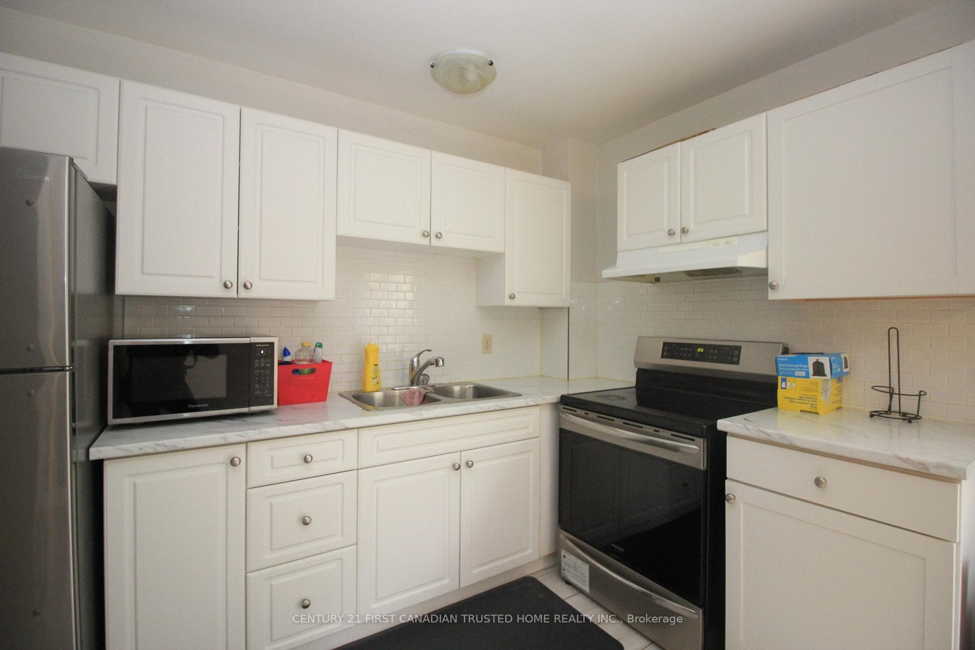70 Fiddlers Green Road Unit 94 photo 7