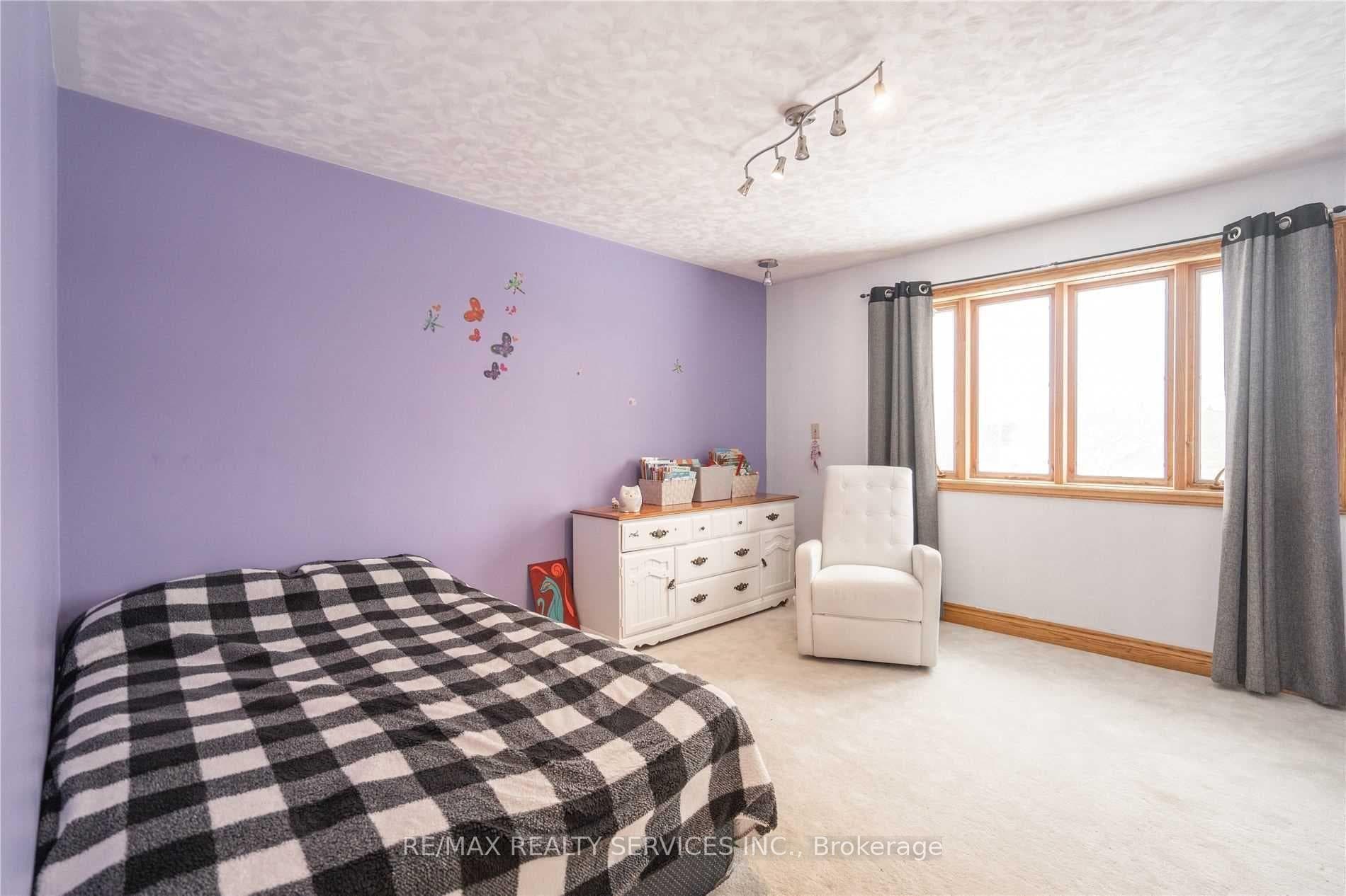 19003 Hurontario Street photo 15