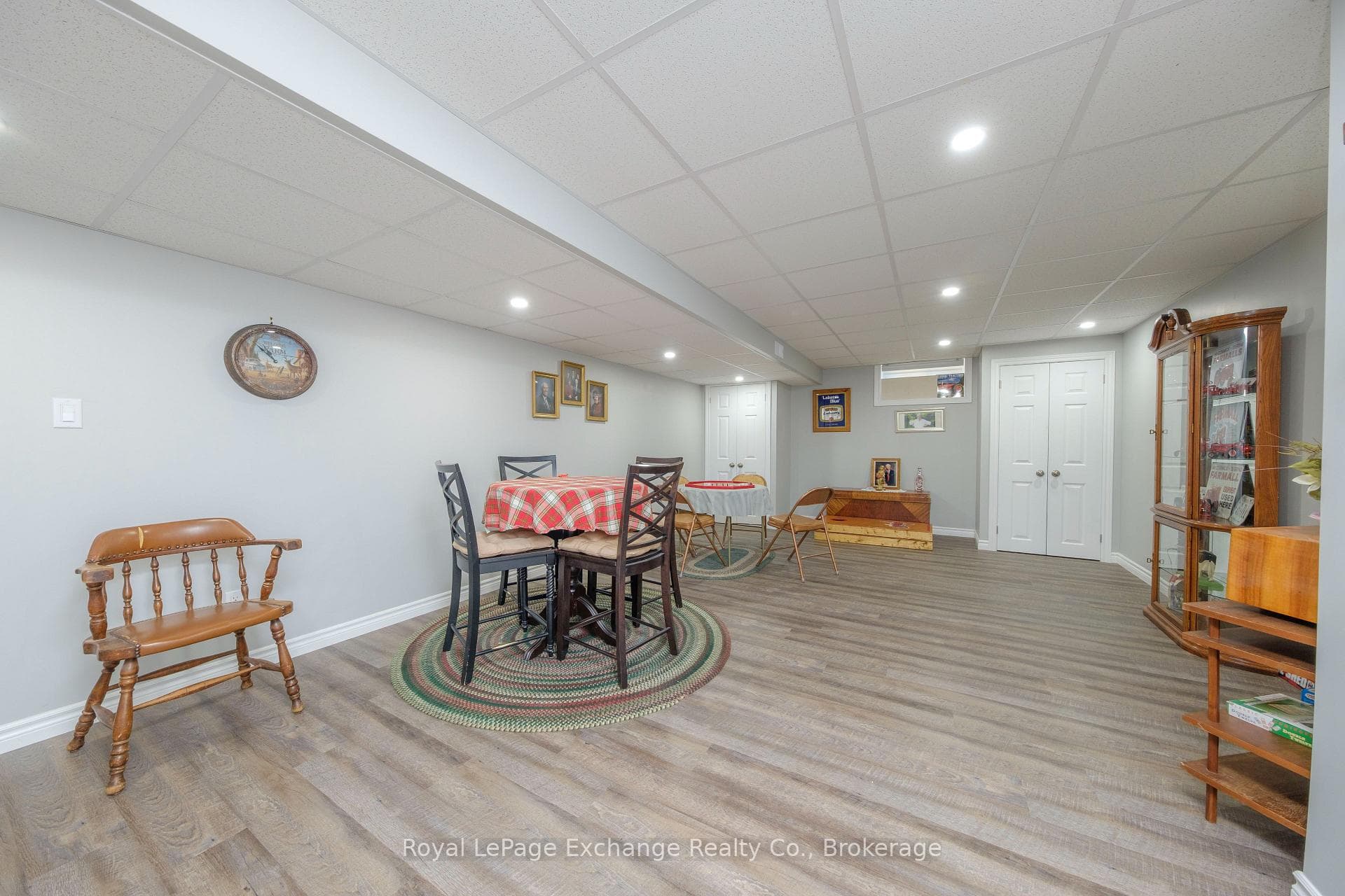8 Remington Drive photo 21