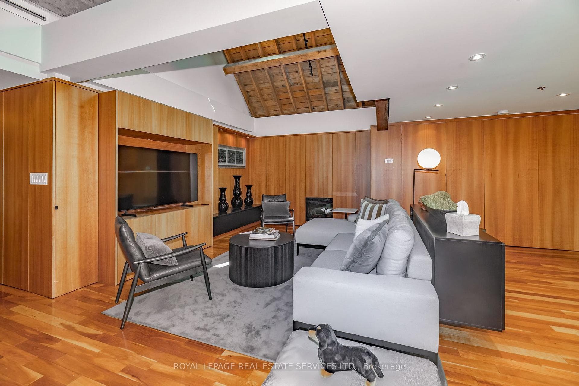 384 Sunnyside Avenue Unit 308 photo 10