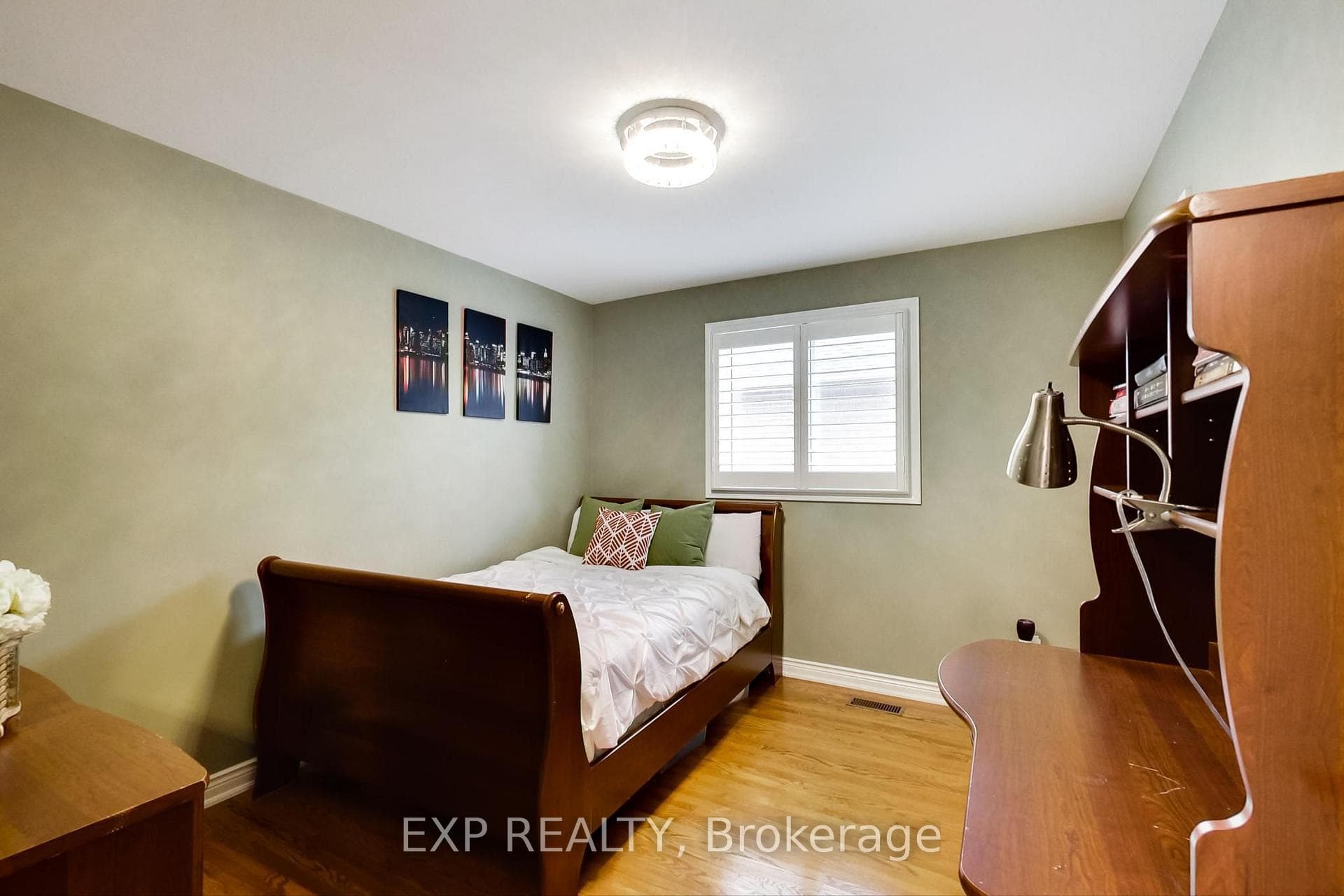 12 Highbury Drive photo 14