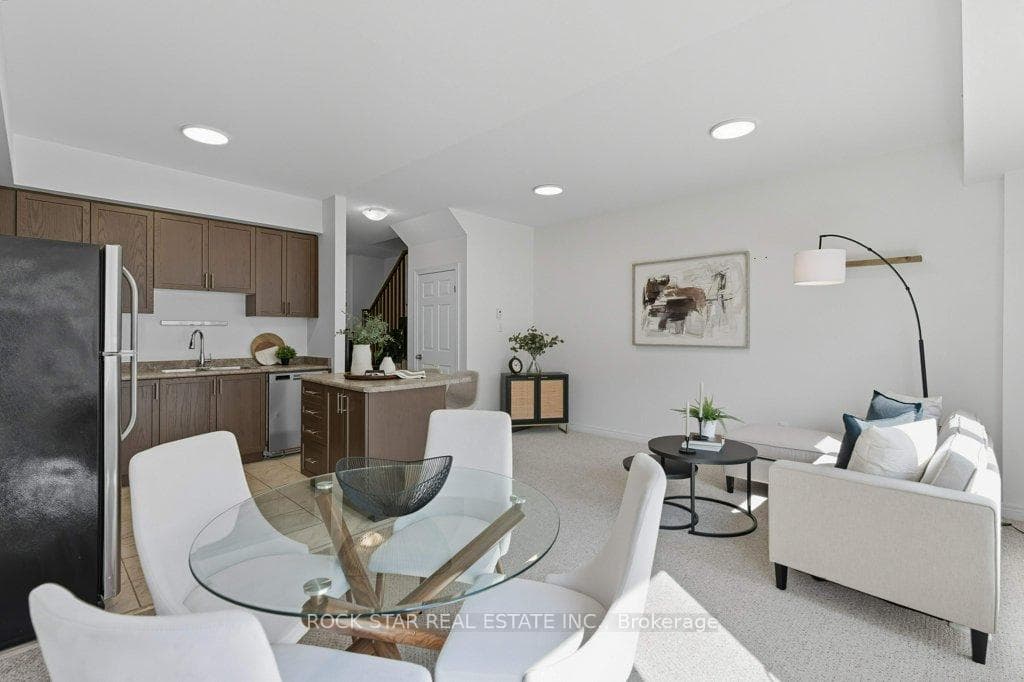 55 Madonna Drive Unit 14 photo 8