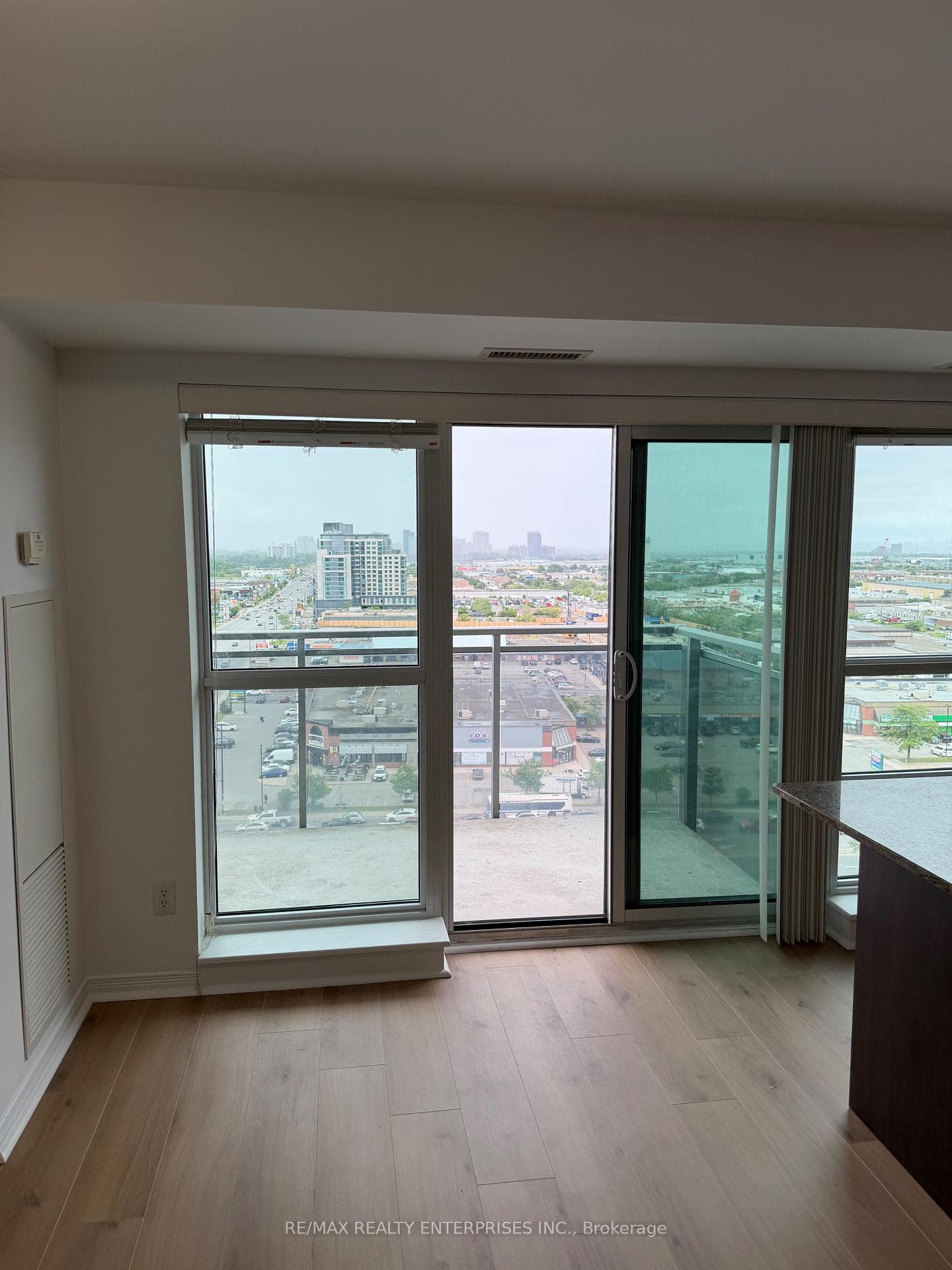 215 Queen Street Unit 1511 photo 12