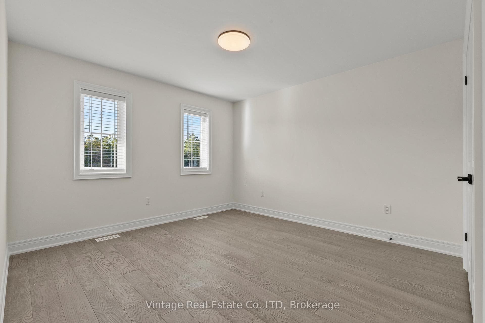 181 Hodgkins Avenue photo 18
